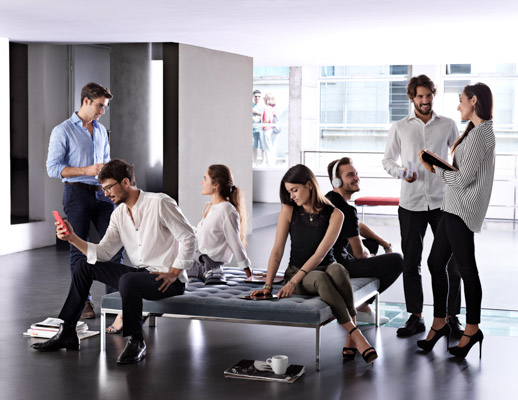 Florence Knoll relaxed square bench