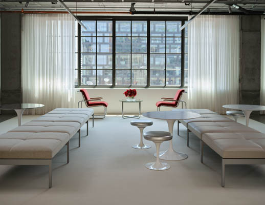 Antenna Bench Saarinen Lounge Height Table Tulip Stools MB Lounge Chair MR Table