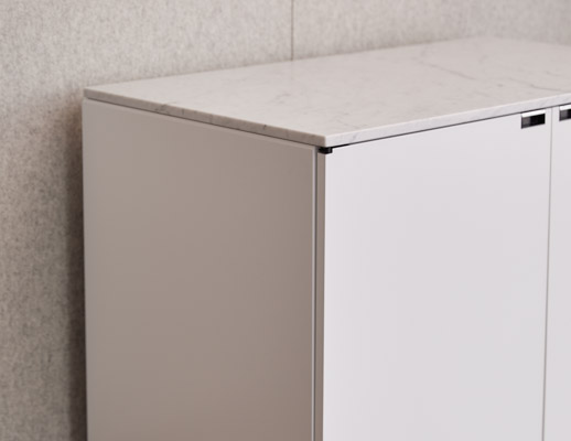 Florence Knoll Credenza av storage