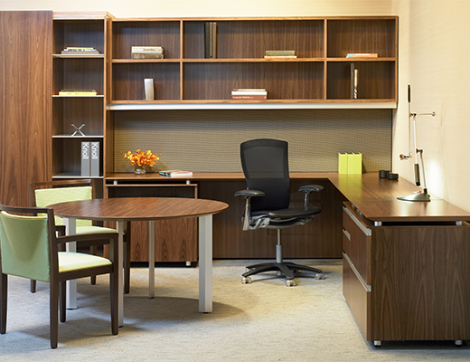 AutoStrada Private Office with wall storage