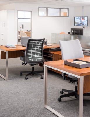 Knoll wood Reff Profiles open frame table with Antenna Fence and Remix work chairs