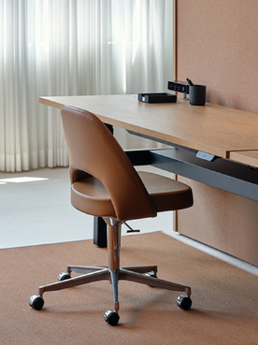 Saarinen Executive Chair